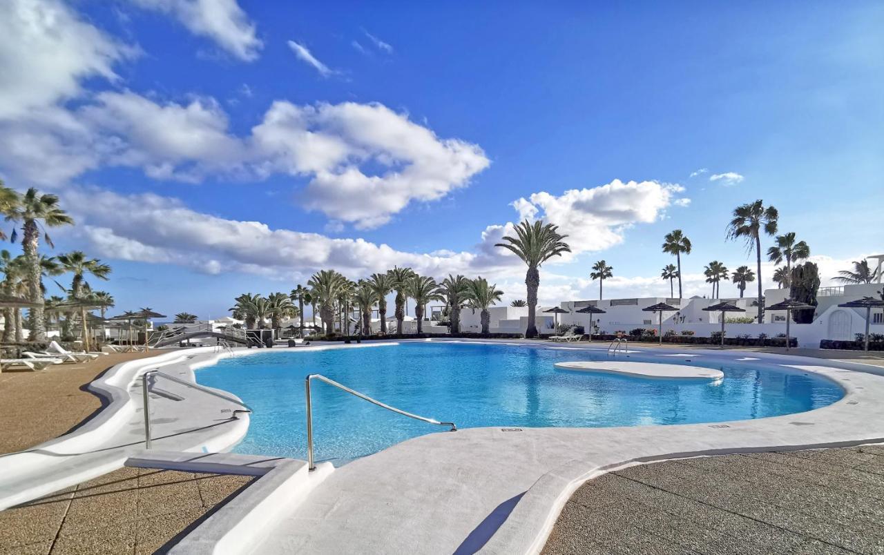 Calypso, Apartamento Completo Con Vistas Al Mar Y A La Piscina En Costa Teguise Εξωτερικό φωτογραφία