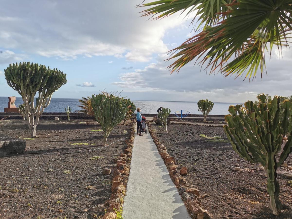 Calypso, Apartamento Completo Con Vistas Al Mar Y A La Piscina En Costa Teguise Εξωτερικό φωτογραφία